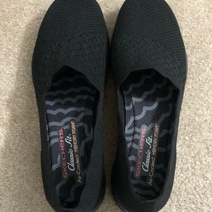 Skechers Classic Fit shoe